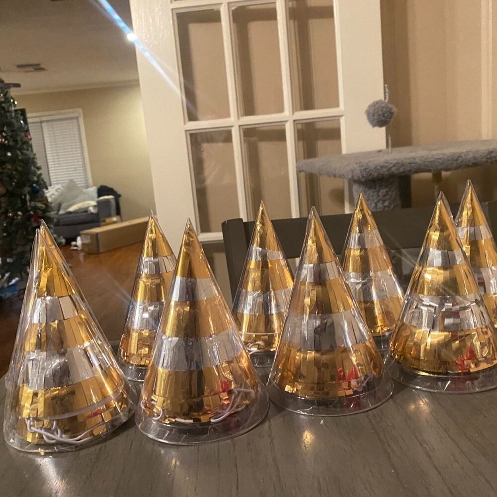 9 gold/silver christmas party 🎉 hats